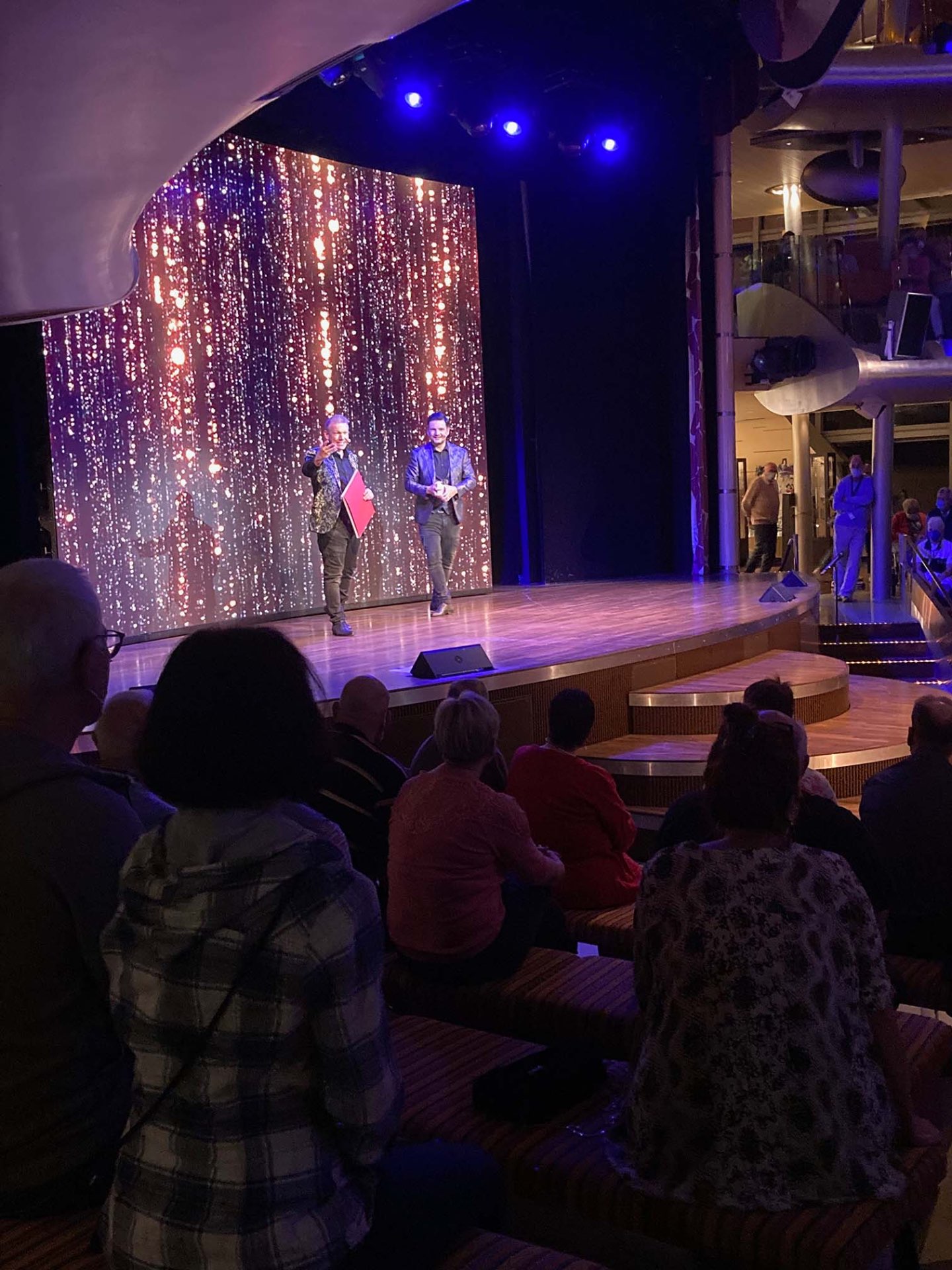 Zaubershow bei einem Theater-Gala-Event